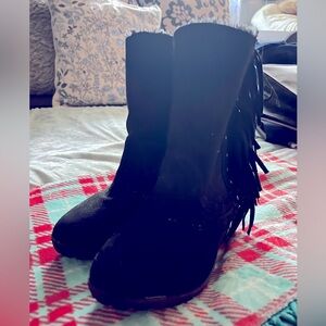 Beautiful black suede wedged boots